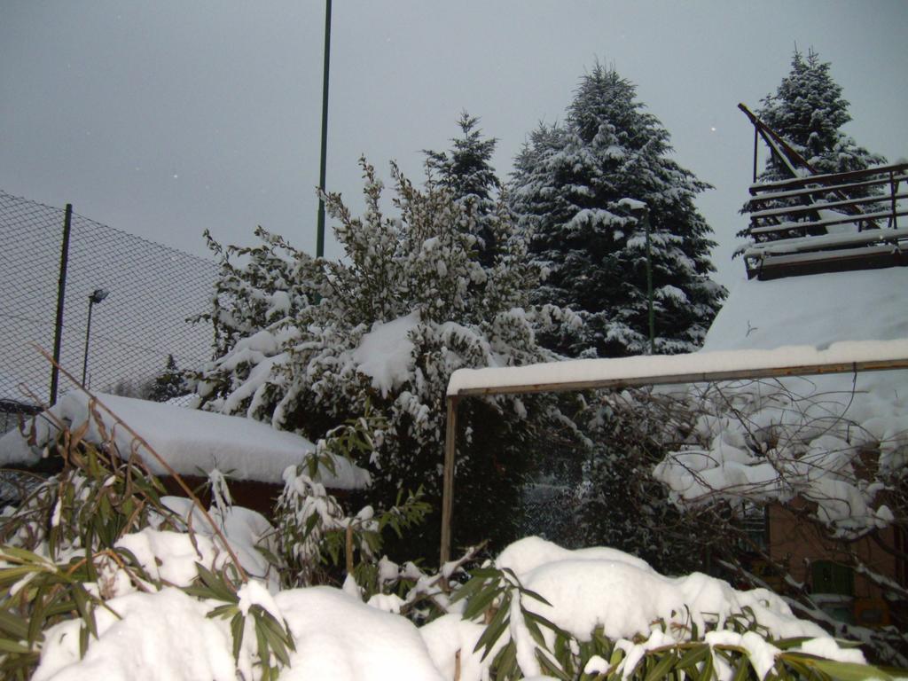 Hotel La Collinetta Sesto Calende Dış mekan fotoğraf